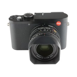 Leica Q3 Nera 19080 usata...