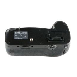 Meike MK-D600 battery grip...