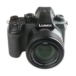 Panasonic Lumix FZ1000 II...