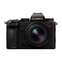 Panasonic Lumix S5D + 18-40...