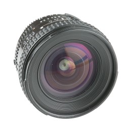 Nikon AF Nikkor 20 mm F2,8D...