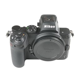 Nikon Z5 corpo usato 11.162...
