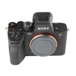 Sony A7 IV corpo usato...