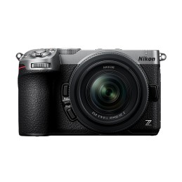 Nikon Z5 II C + Z 24-50...