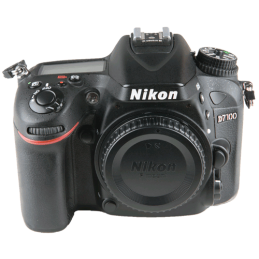 Nikon D7100 corpo usato...