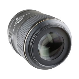Nikon 105mm F2,8 D AF-S VR...