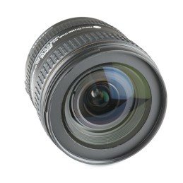 Nikon 16-80 F2,8-4E ED VR...