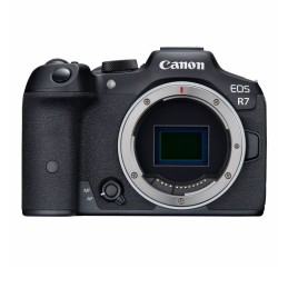 Canon Eos R7