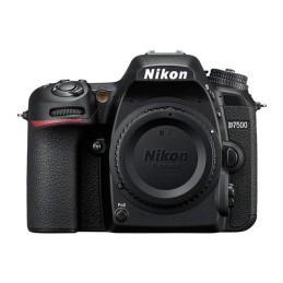 Nikon D7500   + SD 8 Gb lexar